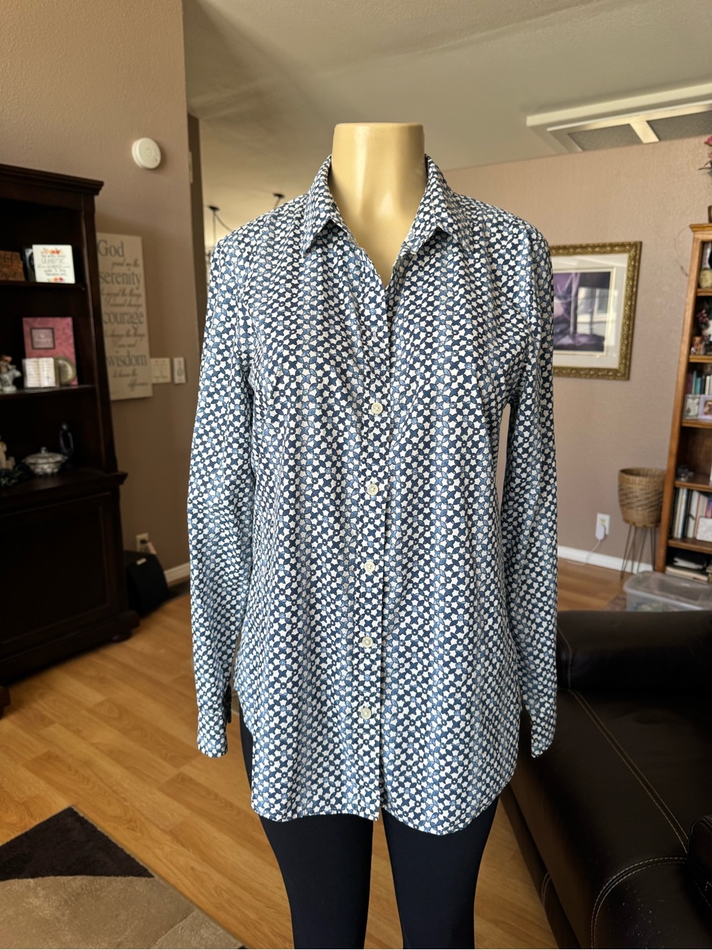 Banana Republic Dillon Shirt blue & white button down-size L